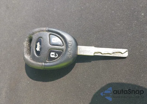 2002 Saab 9-3 Se z USA, uszkodzony, nr VIN YS3DF78K327000639